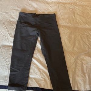 Lululemon gray leggings size 6